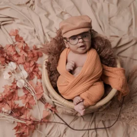 When Should You Book a Newborn Photoshoot? The 5 to 21 Day Window